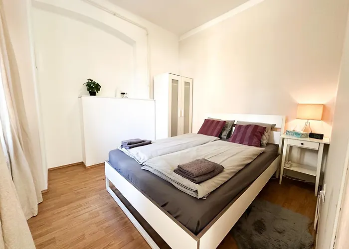 Cozy 1Br Apt With City Skyline View - Purple Skyline